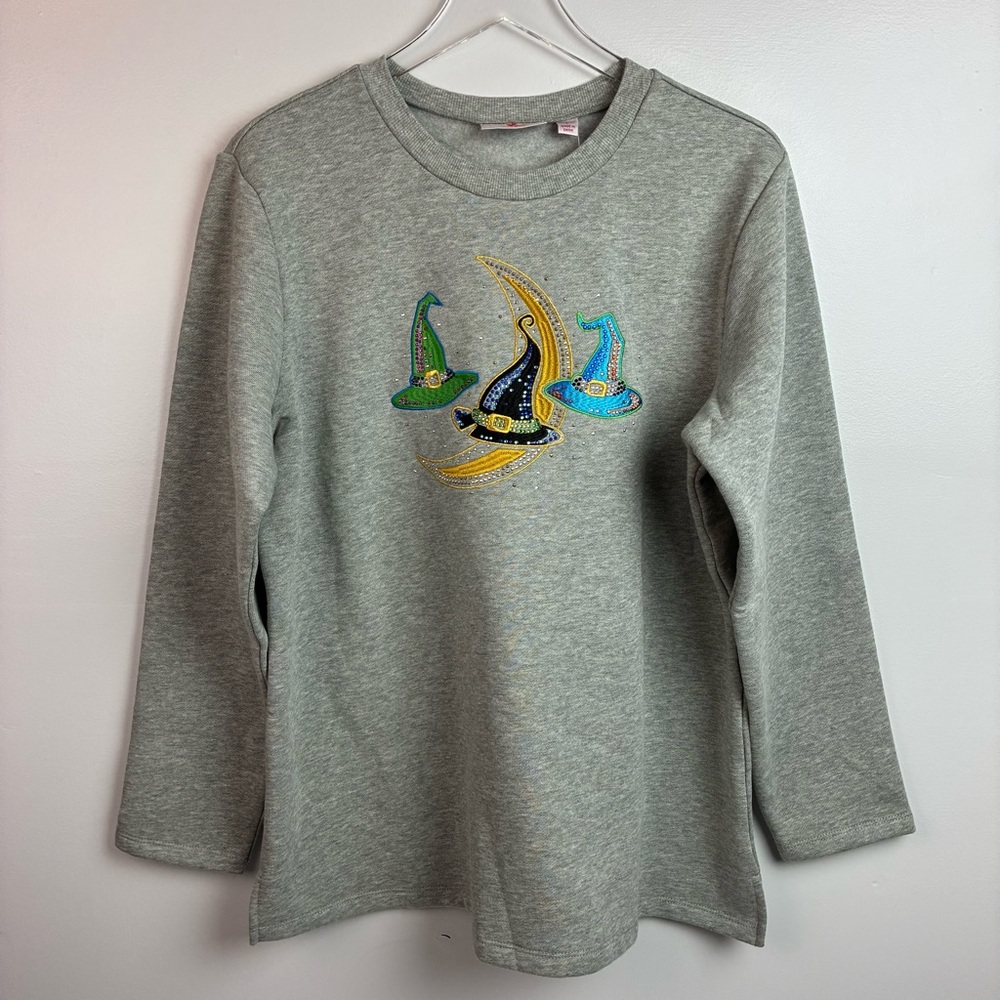 Gray Long Sleeve Top with Colorful Hat Design